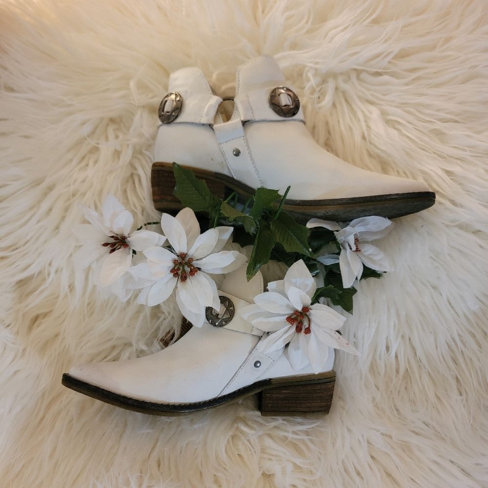 🆕️👢Vintage 7 Western Cowgirl Boots, White - Sz 9